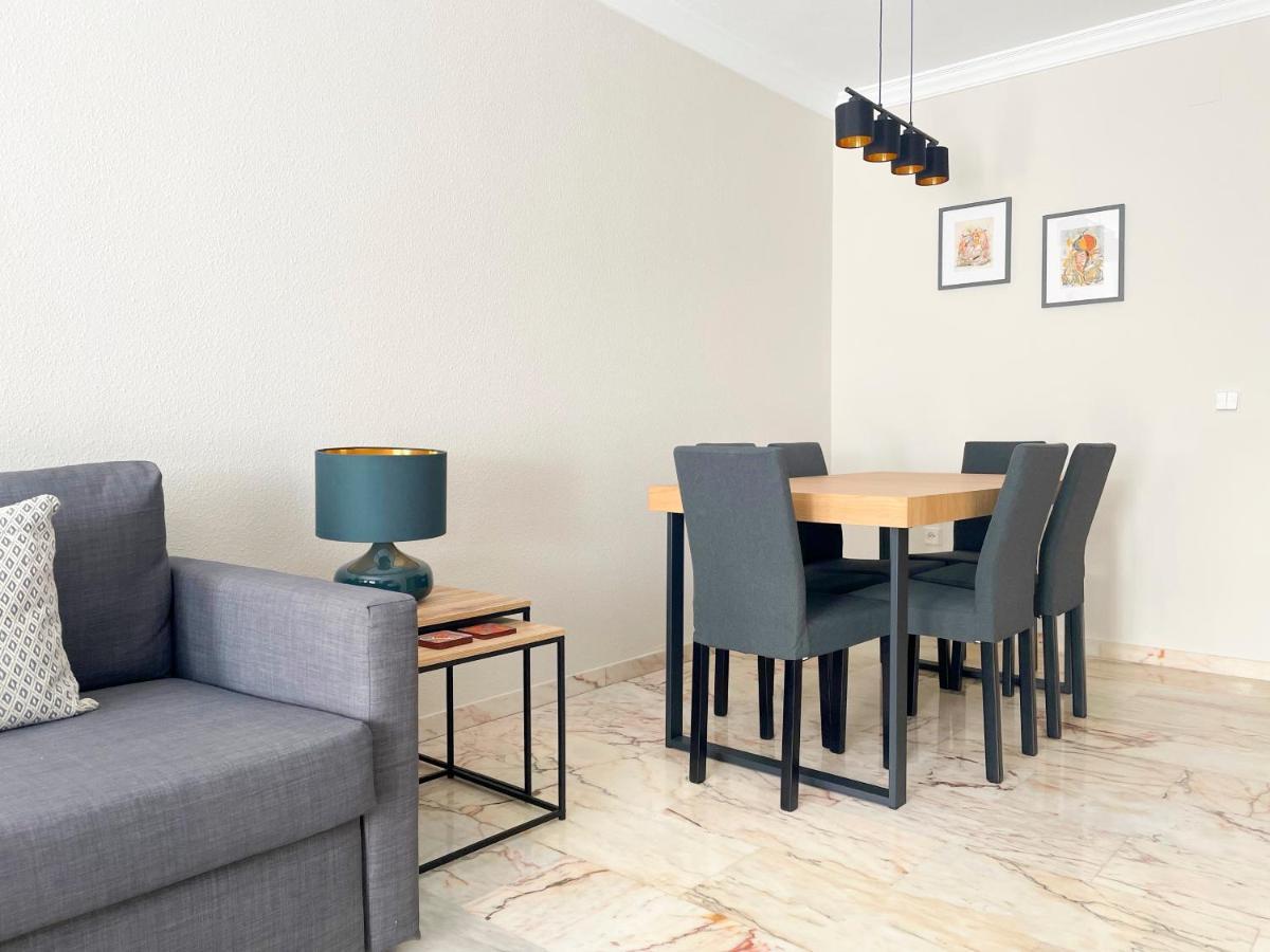 Holidays2Malaga Tomas De Echeverria 150 Mts To Beach & High Speed Wifi & Parking Apartman Kültér fotó