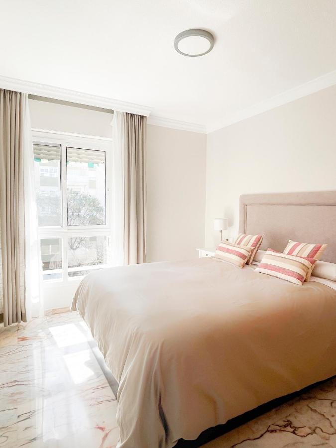 Holidays2Malaga Tomas De Echeverria 150 Mts To Beach & High Speed Wifi & Parking Apartman Kültér fotó
